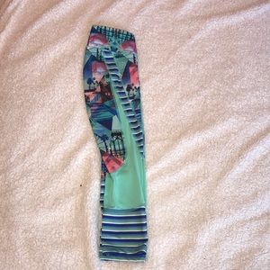 LLD Aeropostale Capri leggings! EUC!